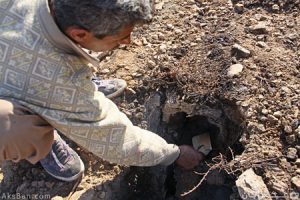 یک تکه کاغذ را در محل خروجی گازهای داغ گرفتیم، فورا بدون شعله سوخت و قهوه‌ای شد