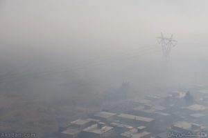 دودی که بوی چوب سوخته می‌دهد و منطقه را فرا گرفته