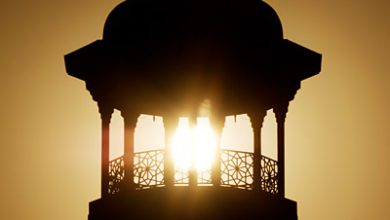 گلدسته‌ی نور آستانه