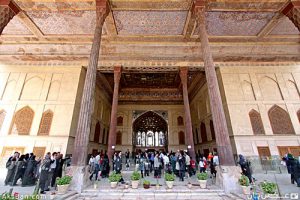 ایوان عمارت چهل ستون