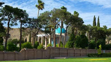 سعدی آرامگاه, آرامگاه سعدی, آسمان, ابر, جاذبه‌های گردشگری, چمن, درخت, دیوار, سعدی, سعدیه, شیراز, مقبره, نخل